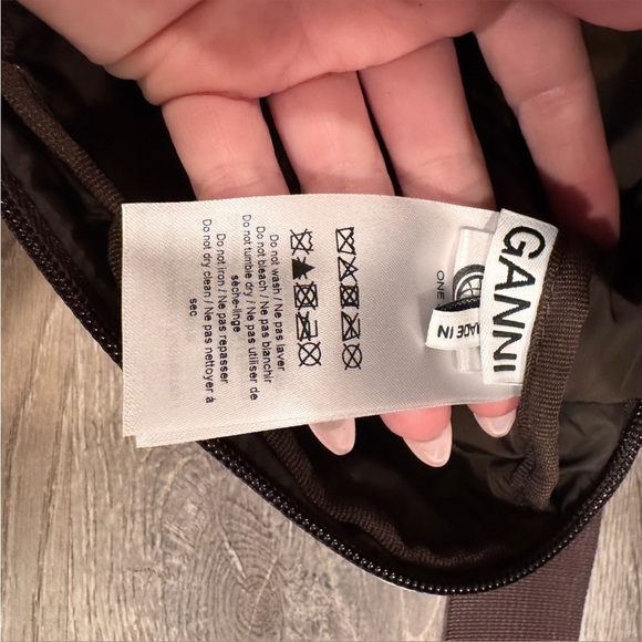 NWOT GANNI Candy Pink & Brown Leopard Print Nylon Tech Festival Crossbody Bag - Picture 16 of 16